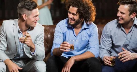 Hur man avnjuter en cigarr - Cigarrkonnässörernas hemligheter - Swecigars